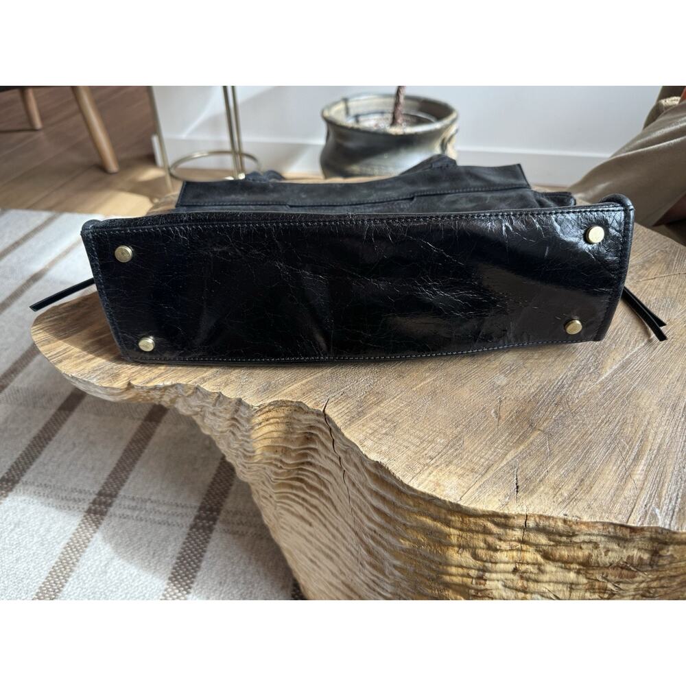 Hobo Seeker Borne Black Crackled Leather Purse Tassel Hob - Picture 6 of 16